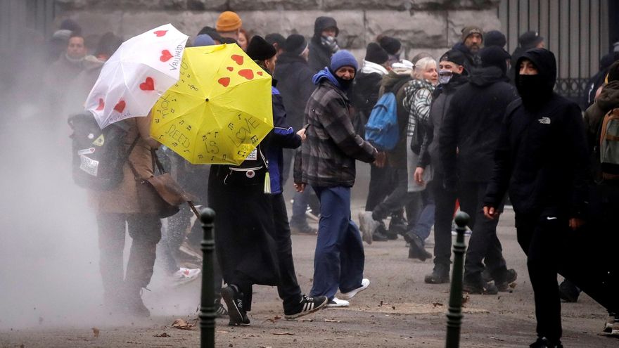 Graves disturbios en la manifestación contra las restricciones sanitarias en Bruselas