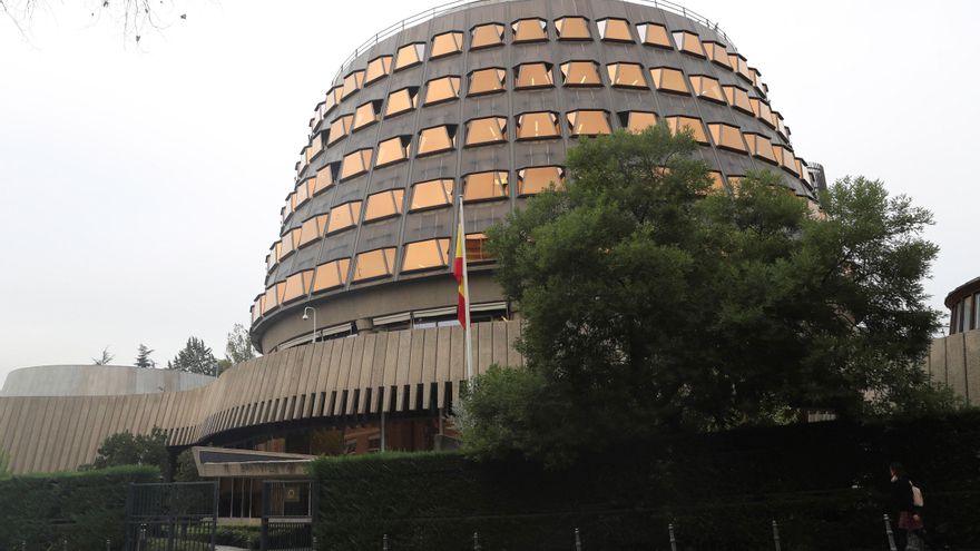 Fachada del Tribunal Constitucional . EFE/Ballesteros