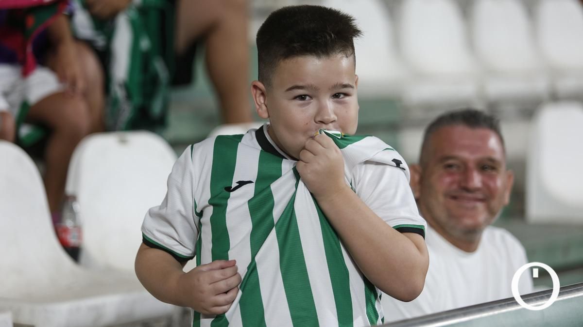 Grada Blanquiverde del Córdoba CF - CD Castellón