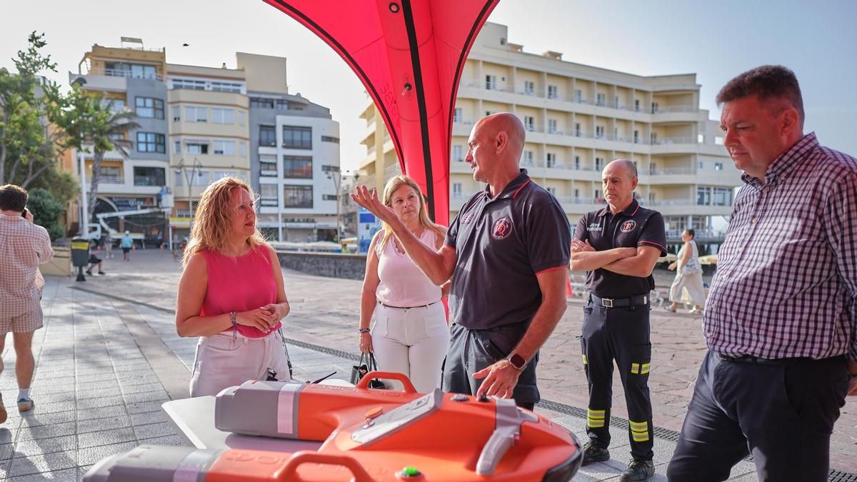 Tenerife estrena drones acuáticos para salvar vidas en el litoral
