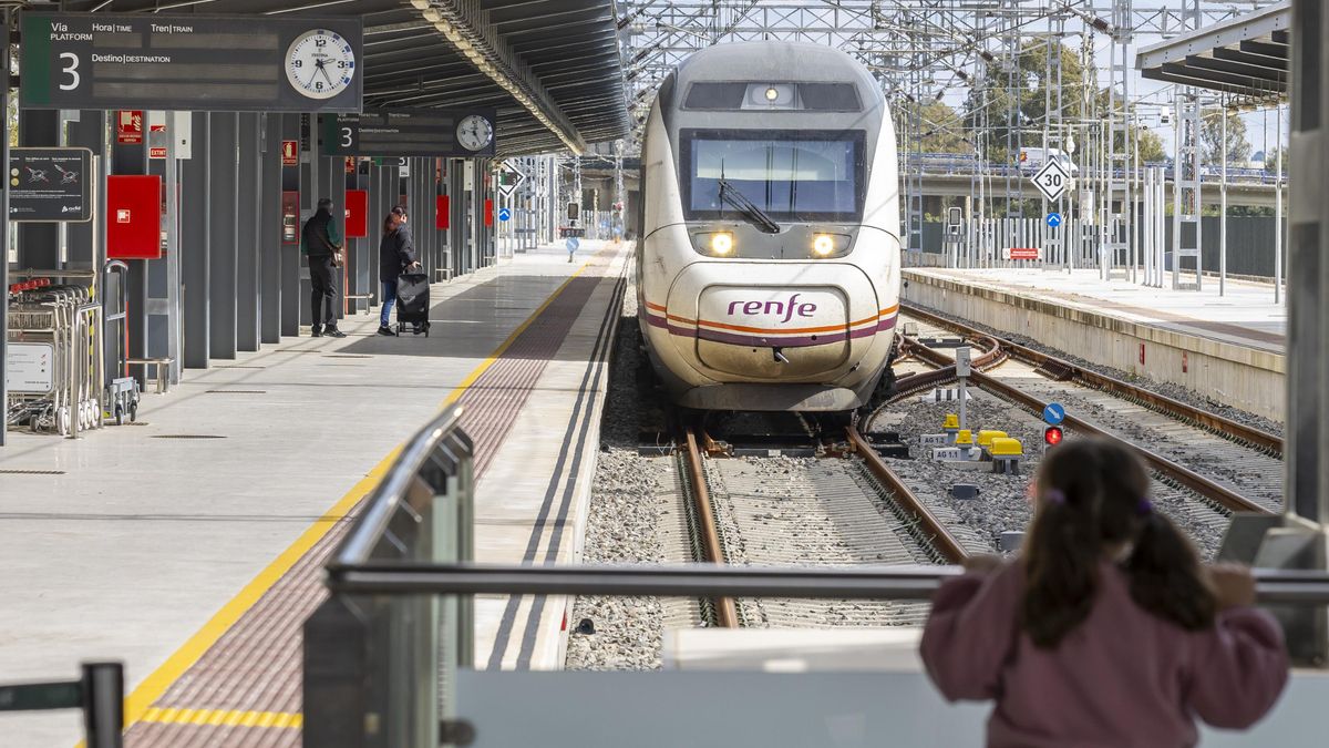 Renfe acuerda repetir la prueba investigada en la oposición con 5.000 aspirantes