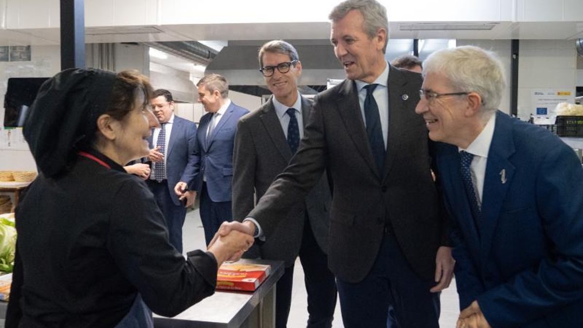 Rueda también ha visitado la Escuela de Hostelería y Turismo de Santo Domingo de la Calzada