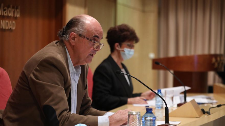 El viceconsejero de Salud Pública y Plan COVID-19 de la Comunidad de Madrid, Antonio Zapatero, y la directora de Salud Pública, Elena Andradas.