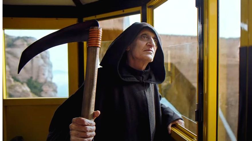 El anuncio de Campofrío para la Navidad 2020, con Michael Robinson desde el cielo, muchos cómicos y ánimo vital