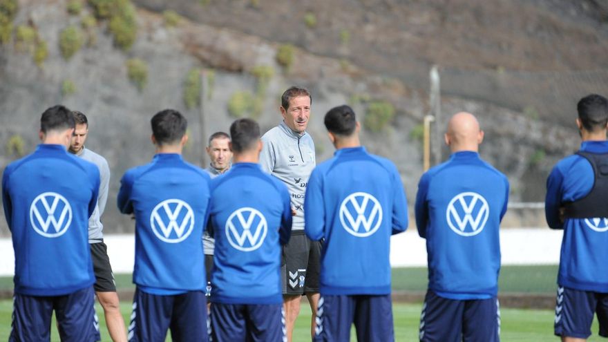 Ramis convoca a 29 jugadores para dos partidos seguidos fuera