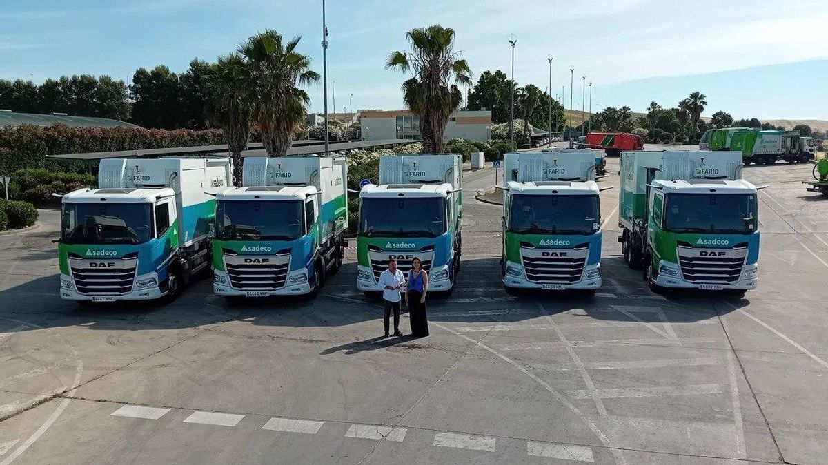 Sadeco recibe los primeros cinco camiones de la nueva flota de veinte para la recogida de residuos