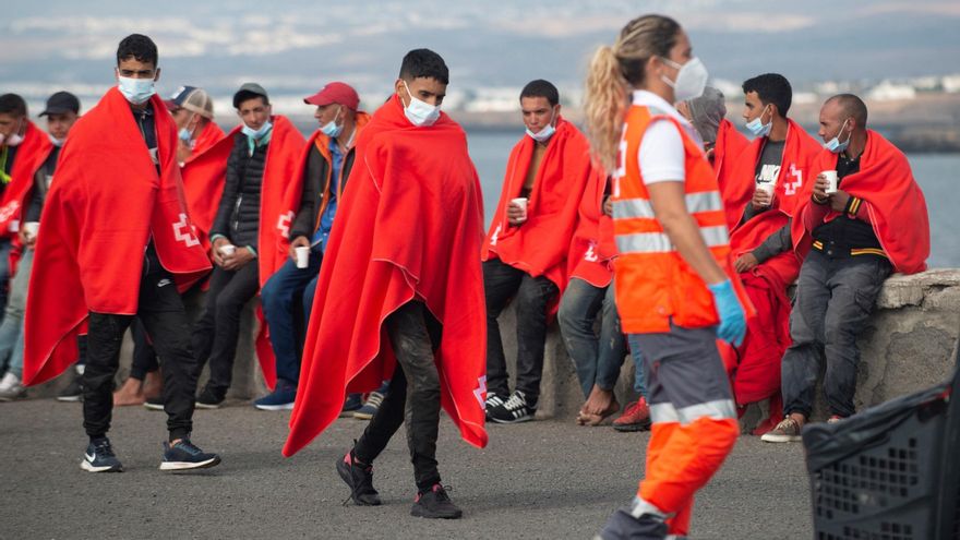 El Gobierno asume que seguirá la presión migratoria: 146 millones más en 2022