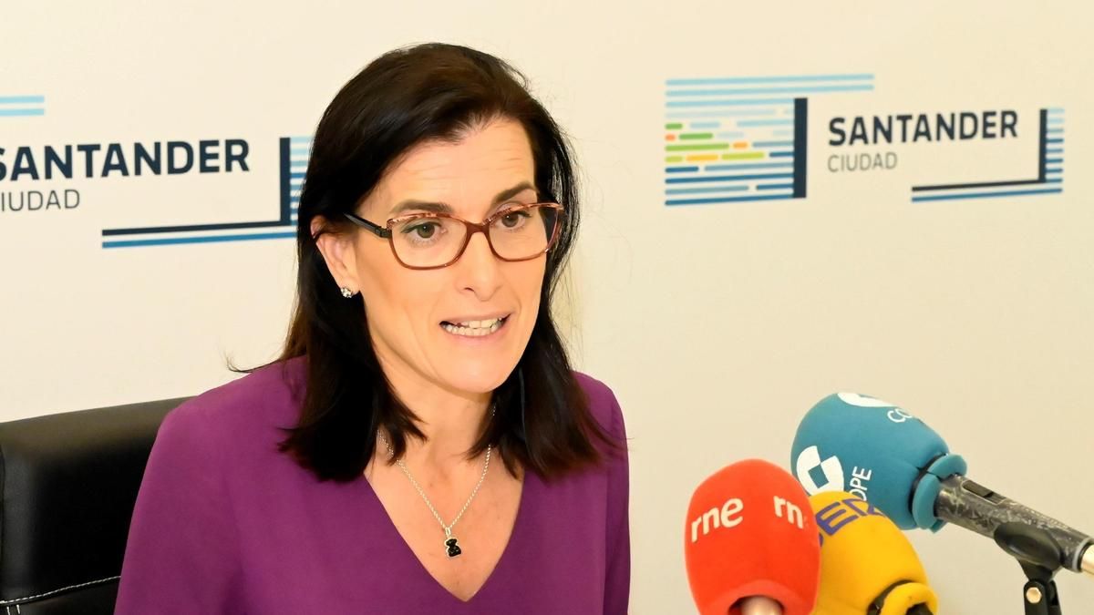 La alcaldesa dice que es "ilegal" que el Ayuntamiento compre las viviendas de Hermanos Calderón y las adjudique a los afectados