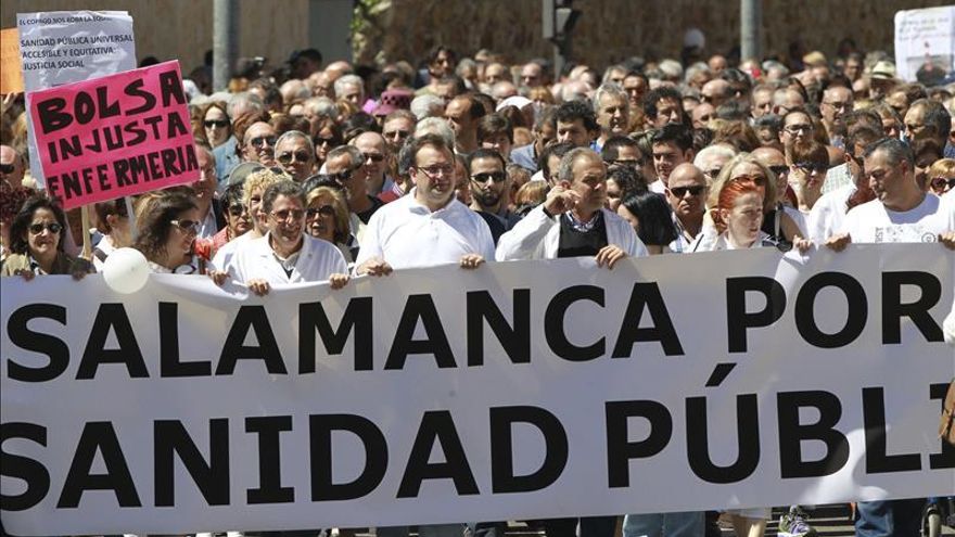 Vuelve la Marea Blanca para pedir al nuevo Parlamento que defienda la sanidad