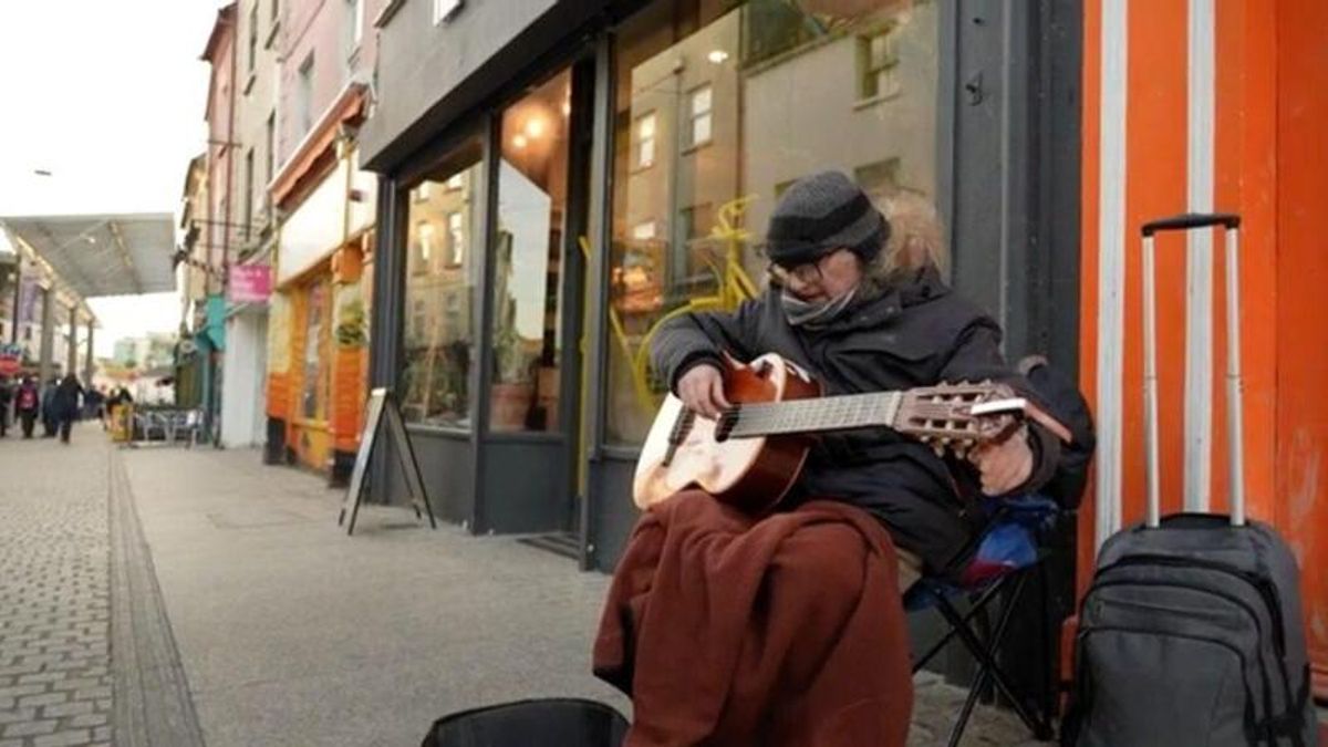 Fotograma de la película 'Músico callejero'.