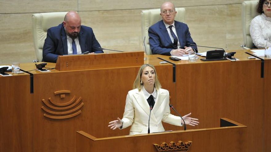 Vox tumba la investidura de Guardiola y bloquea el Gobierno de Extremadura al menos hasta el viernes