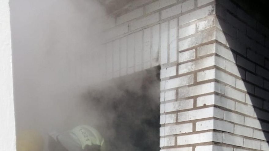 Se salda sin heridos un incendio de botellas de butano en un camping de Noja