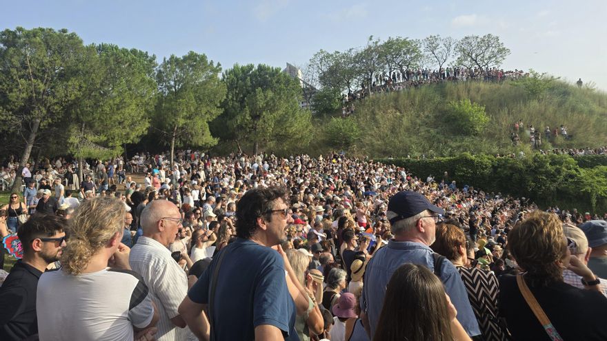 L'amfiteatre del Parc de la Safor de València, aquest divendres durant l'acte d'Oltra i Rufián.