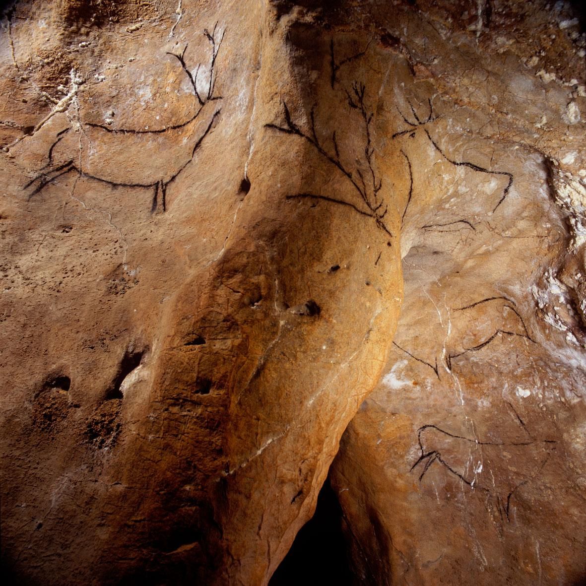 Pinturas rupestres de la Cueva de Las Chimeneas.