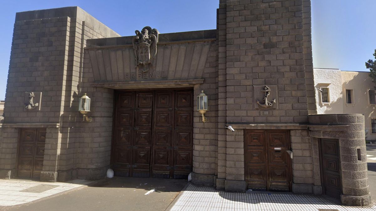 Fachada de la Base Naval ubicada en Las Palmas de Gran Canaria.