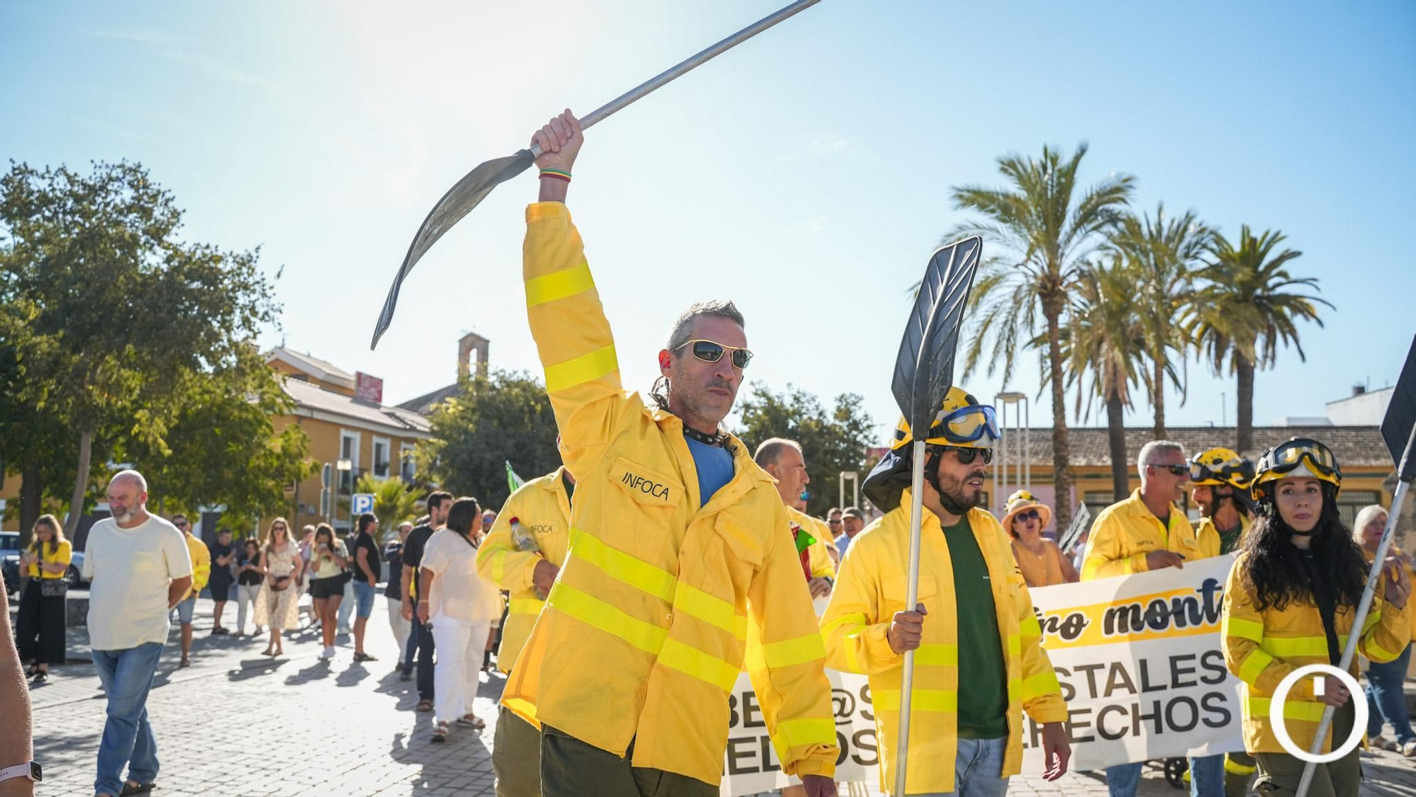 Marcha amarilla de bomberos forestales