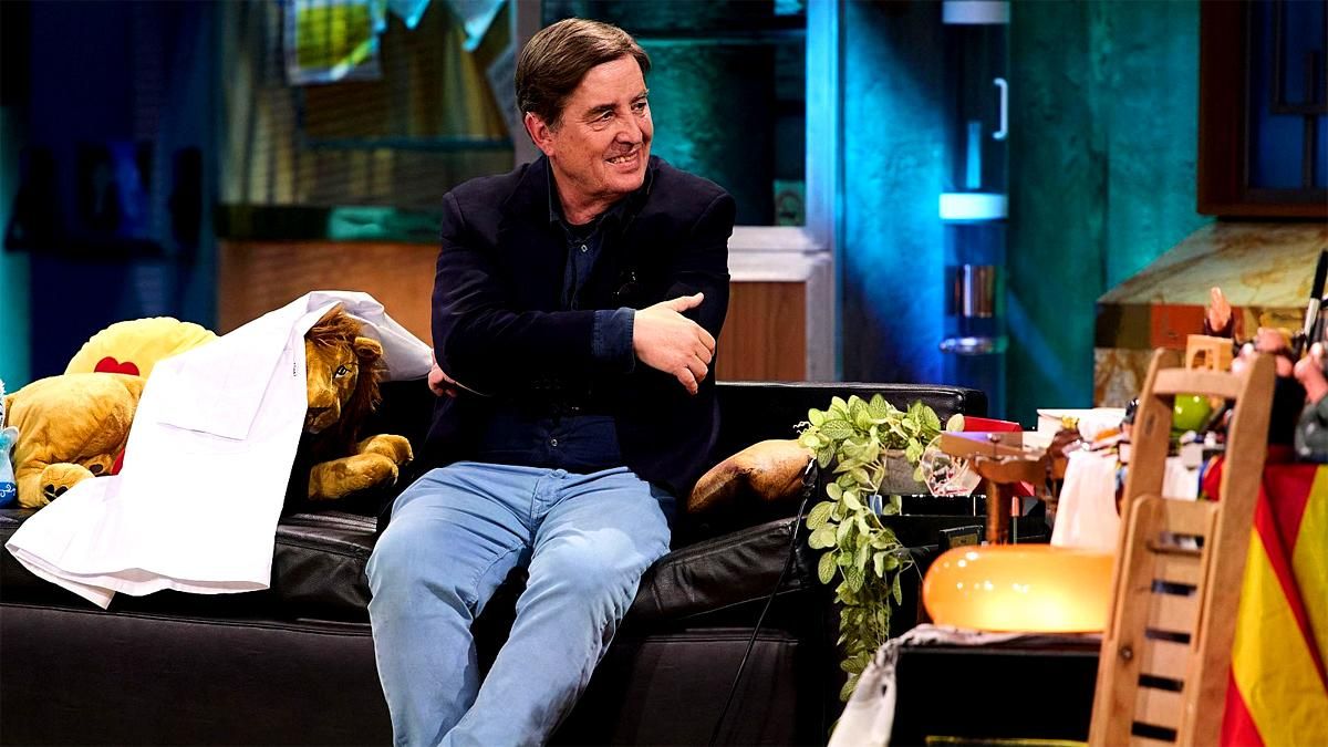 Luis García Montero bromeó en 'La Revuelta' con su polémica con el director de la RAE: "Hace meses que no tenemos relaciones sexuales"