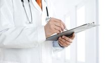 Imagen de archivo de un médico.