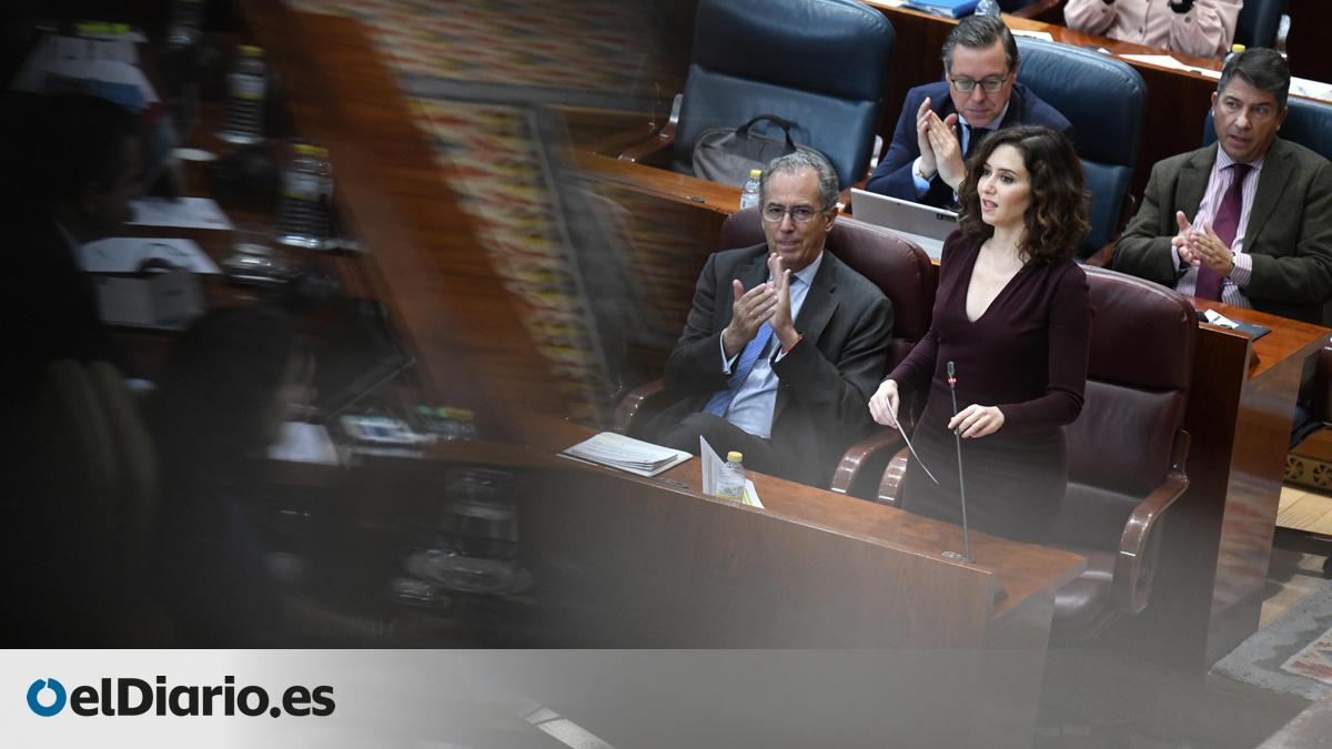Ayuso promete a Vox derogar la autodeterminación de género de la Ley ...