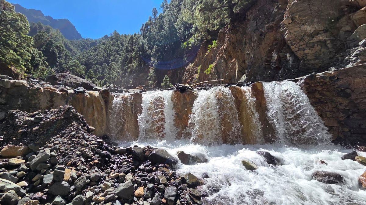 El caudal  Las Angustias puede aumentar  de forma “súbita” por la limpieza de los areneros  de Dos Aguas