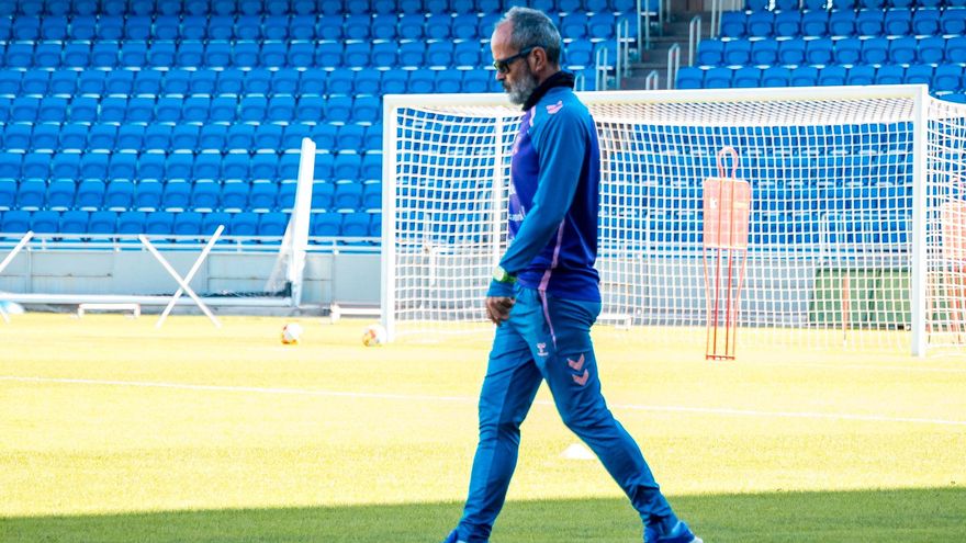 Cervera advierte del peligro del Bilbao Athletic pese a ser penúltimo