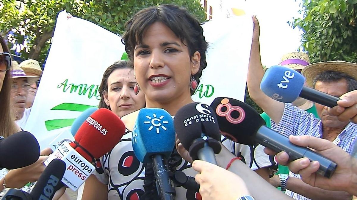 Teresa Rodríguez no ve el "supuesto fracaso" de Unidos Podemos y se declara "orgullosa" de 71 escaños "del pueblo"