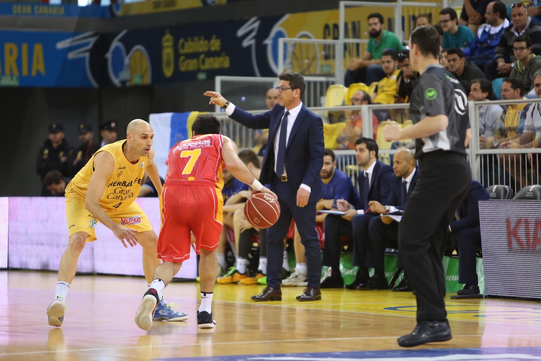 Imágenes del encuentro entre el Herbalife Gran Canaria y el UCAM Murcia en el Gran Canaria Arena. (Alejandro Ramos).