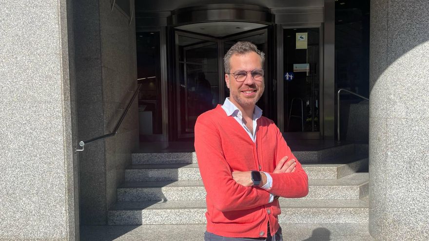 El díscolo de Vox que puede dar Torrent a la izquierda, sobrino de un histórico intelectual socialista