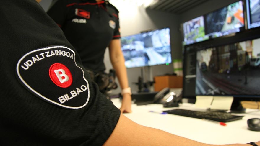 La comisión de control ve "positiva" la respuesta de la Policía de Bilbao al suceso con arma de fuego de agosto de 2024