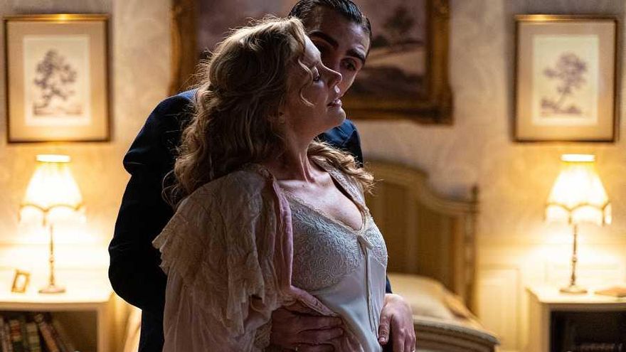 Guillermo Serrano y Lisi Linder en 'La Promesa'