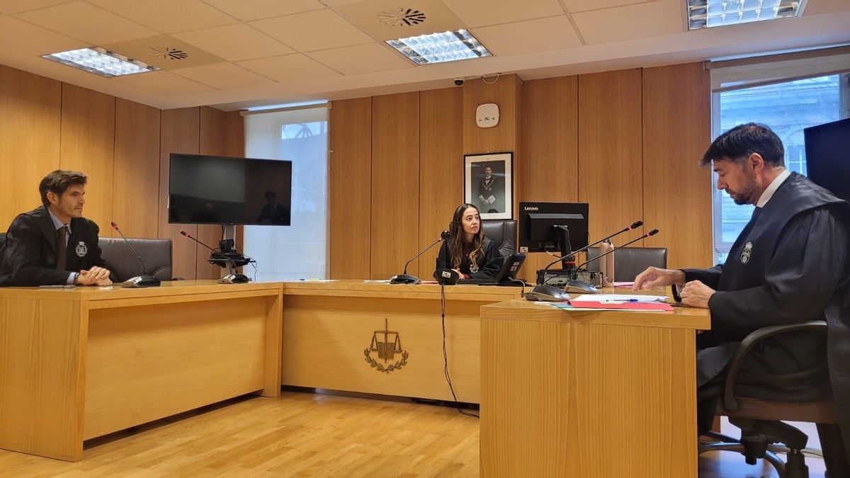 Fracasa la conciliación entre la presidenta cántabra y el número dos del PSOE por la demanda derivada de las críticas a la plaza de funcionario lograda sin oposición