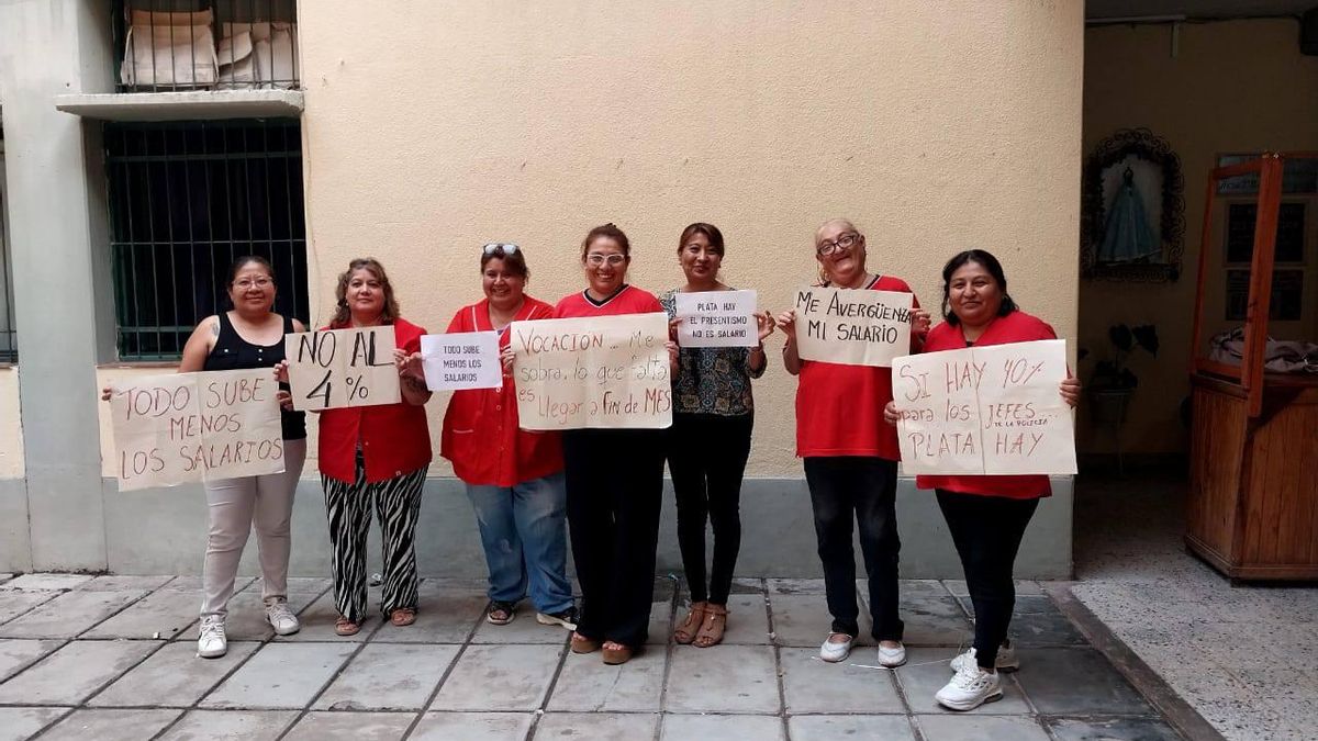 A las protestas de los policías de Jujuy se sumaron los docentes.