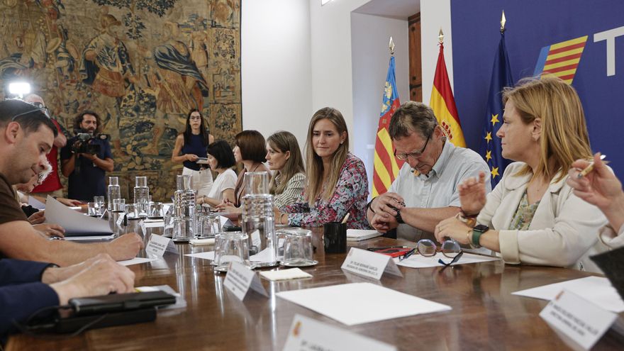 El Gobierno presenta a las víctimas de la dana un plan frente a inundaciones con 530 millones