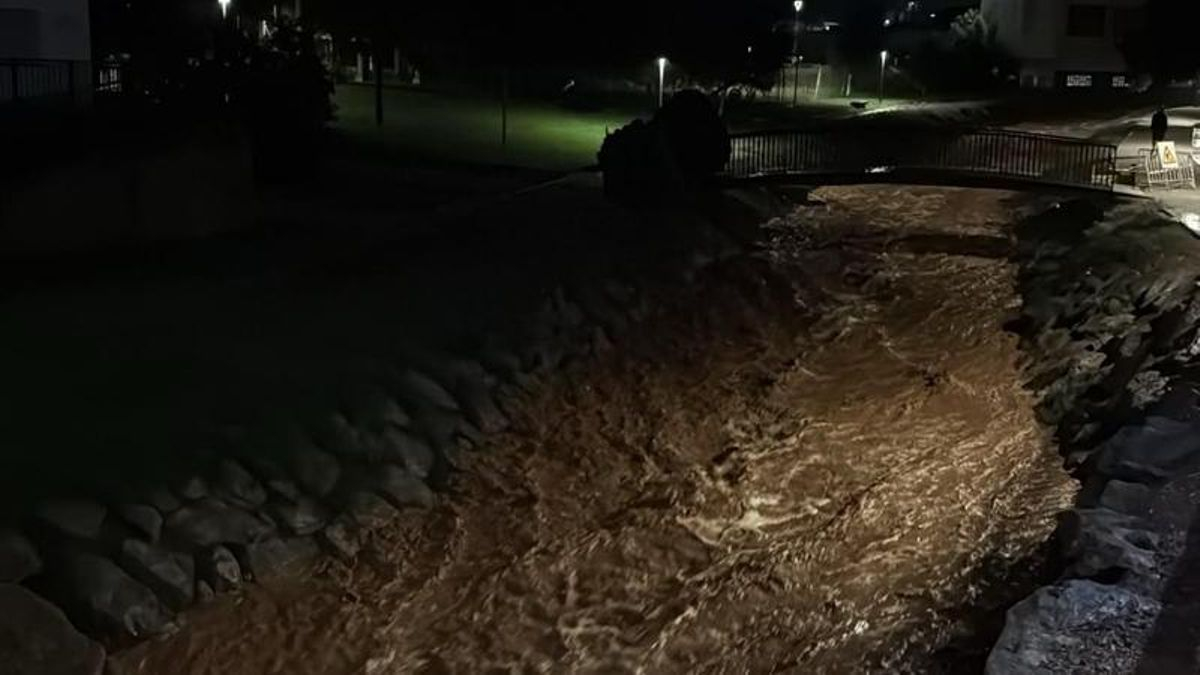Desalojadas 50 personas del camping de Navarrete tras el fuerte temporal de lluvia en La Rioja