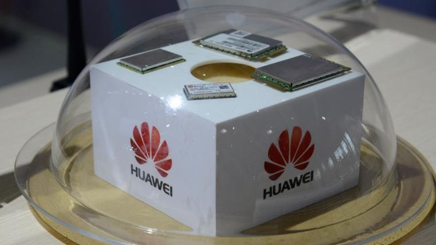 Aunque la cuota de mercado de los teléfonos móviles Huawei en Estados Unidos es muy reducida (menos de un 1 % según los datos más recientes de Statcounter), la empresa china sí que tiene una fuerte presencia como proveedor de equipamiento de telecomunicaciones en las zonas rurales del país.