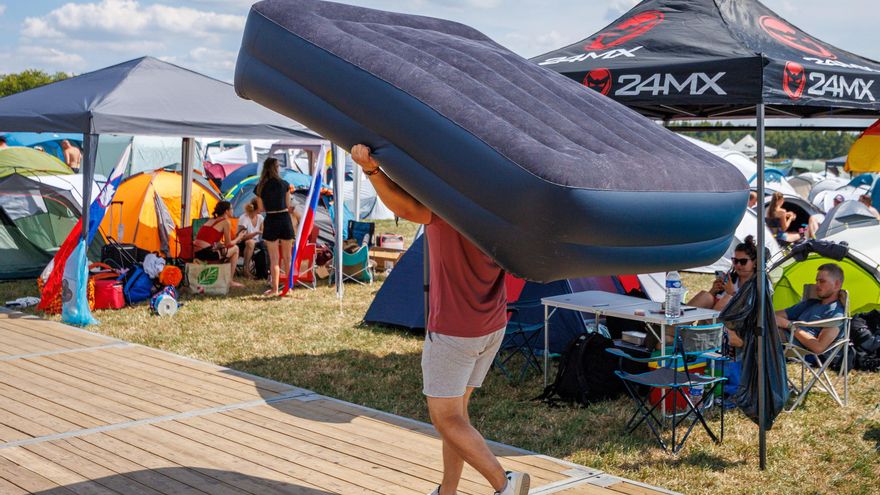 Empieza Tomorrowland: “Quiero entrar y ver la locura de cómo hicieron esto en 24 horas”