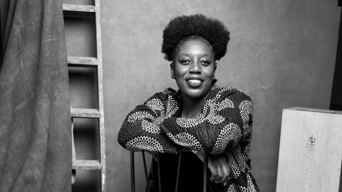 Desirée Bela-Lobde, escritora: “No se juzga igual a una mujer racializada dando el pecho que a una blanca”