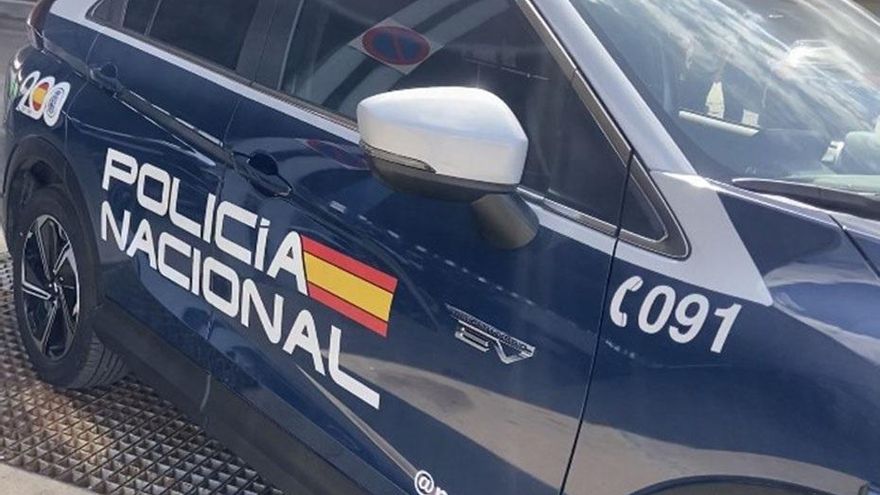 La Policía Nacional mata de un disparo a un hombre que embistió un coche patrulla en el Barrio del Pilar
