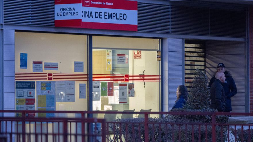 Subsidio por desempleo: qué es, requisitos, quién lo puede solicitar y diferencias con la prestación por desempleo