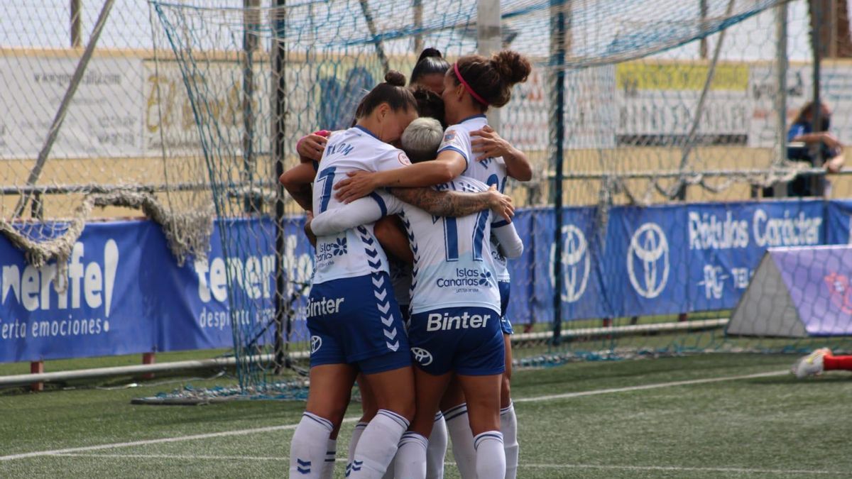 La UDG, celebrando uno de los goles frente al Sevilla