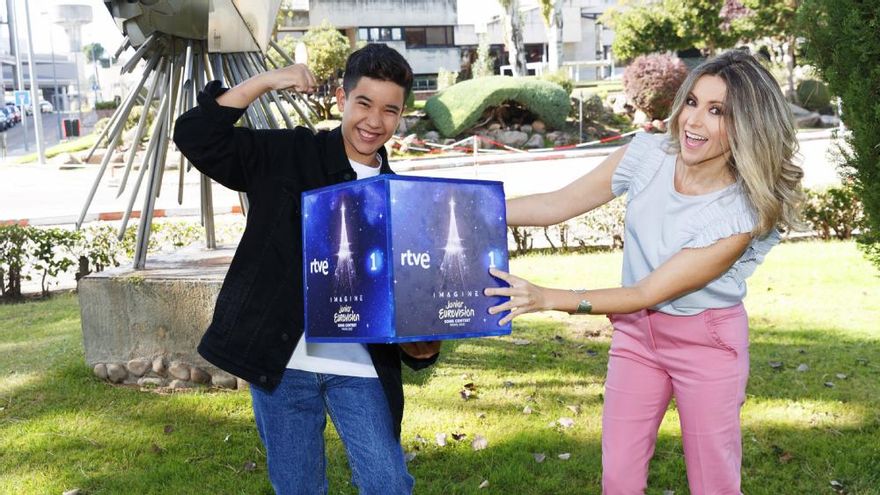 Levi Díaz y Eva Mora