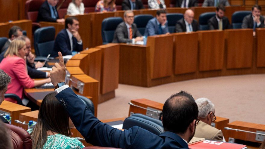 PP y Vox rechazan y tildan de "chantaje electoral" la moción a la que el PSOE supedita el pacto sanitario