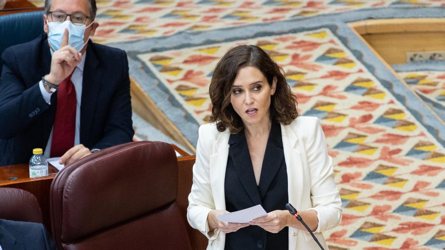 La presidenta de la Comunidad de Madrid, Isabel Díaz Ayuso, en una sesión de control al Gobierno regional, en la Asamblea de Madrid