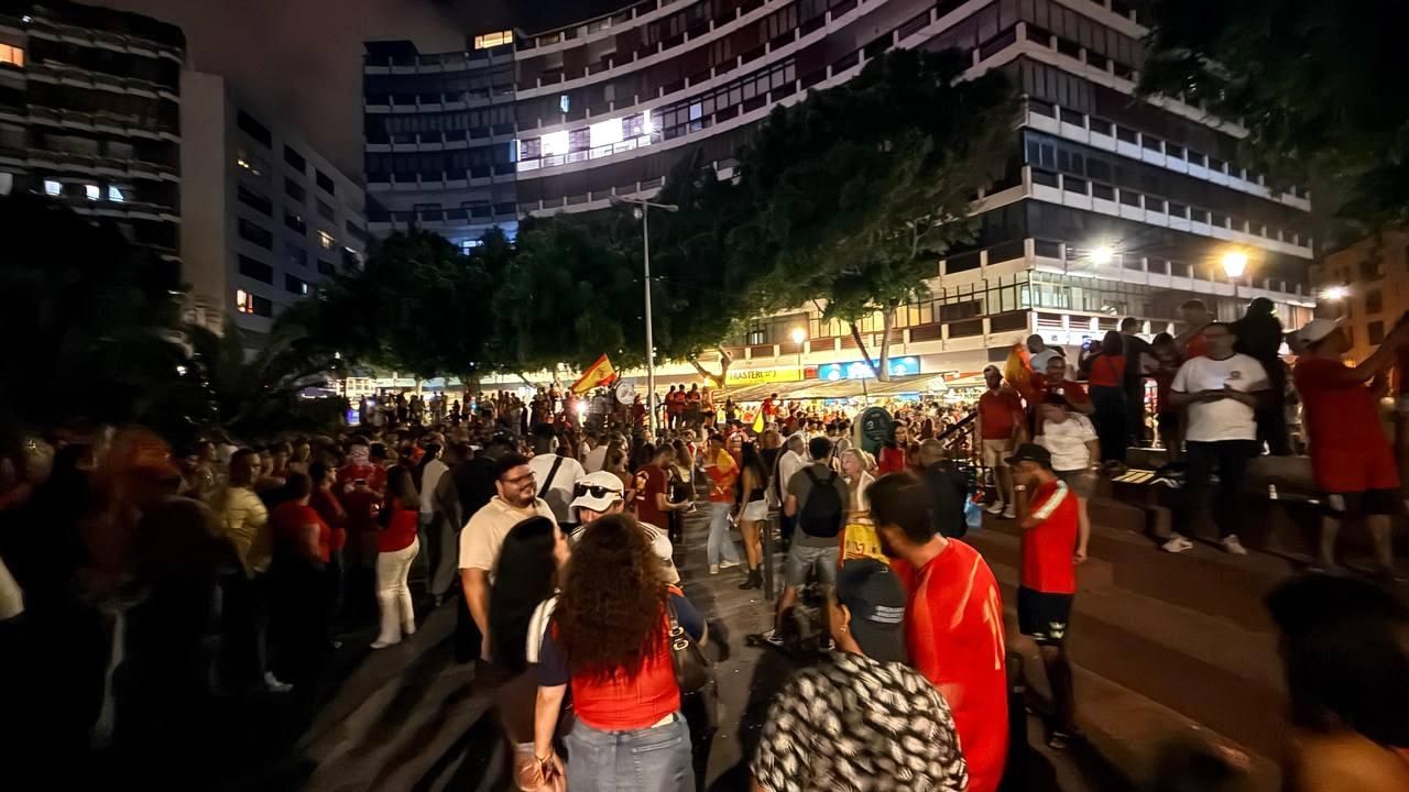 Festejo del Mundial 2026 en plaza España, Las Palmas de Gran Canaria