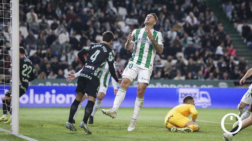 La sequía de Antonio Casas: desde febrero sin disparar a puerta