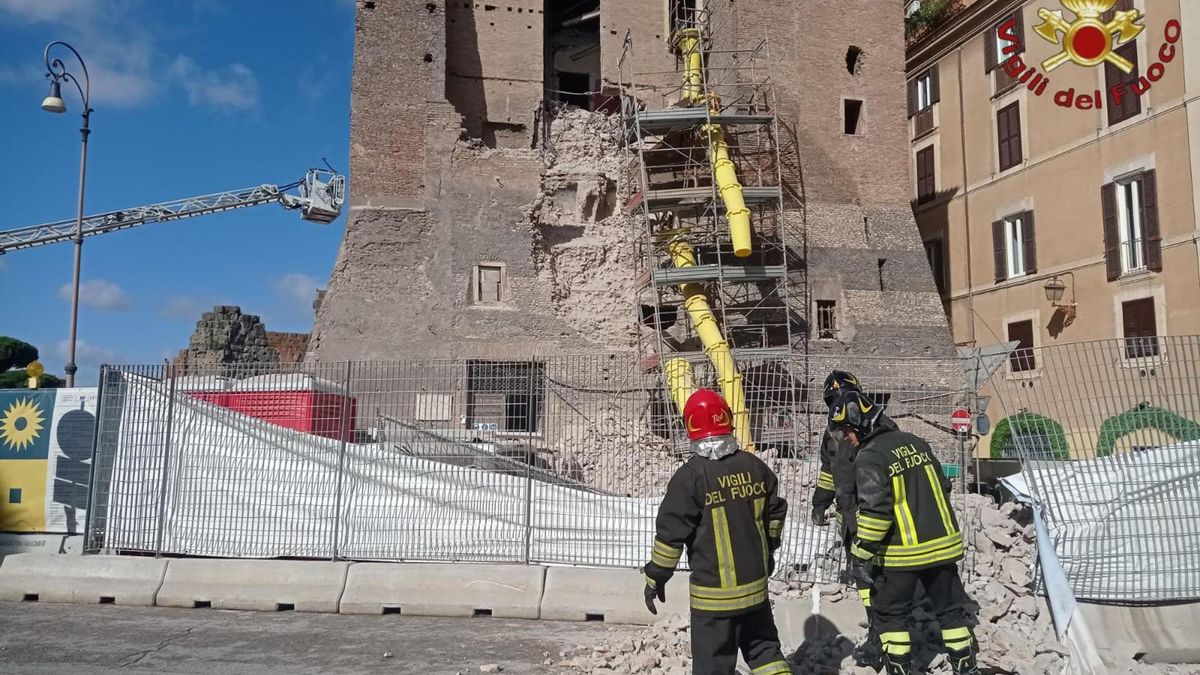 El derrumbe de parte de una torre medieval en el centro de Roma deja cinco heridos, uno de ellos grave