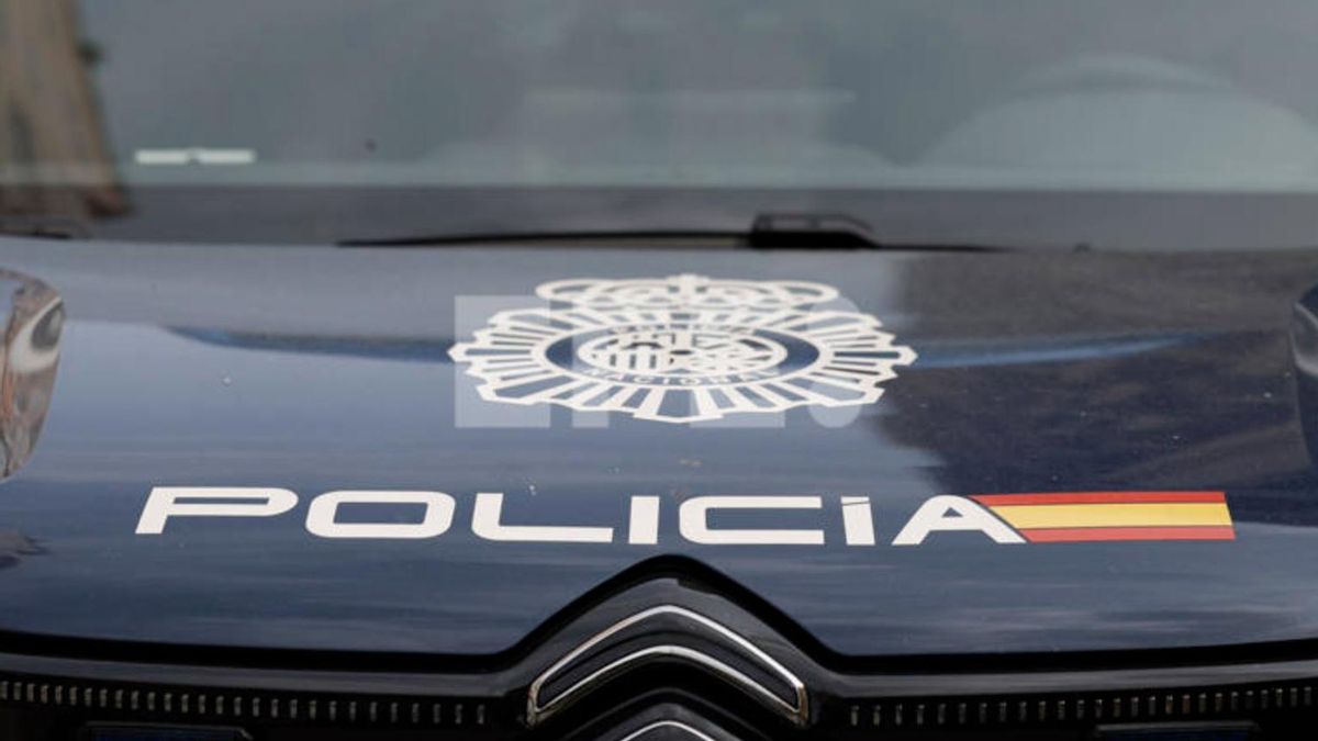 La Policía Nacional investiga el asesinato a puñaladas de una mujer en una vivienda de Antequera