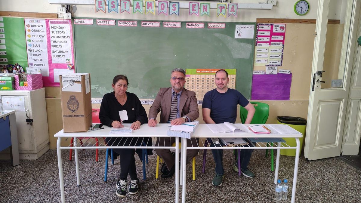 El trabajo de los fiscales y las autoridades de mesa será crucial a la hora de contar los votos con el sistema de Boleta Única.