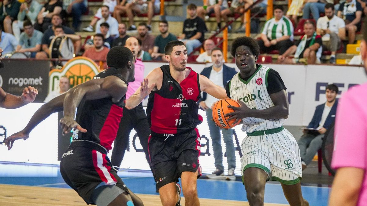 Las imágenes del Coto Córdoba CB - Clínica Ponferrada SDP