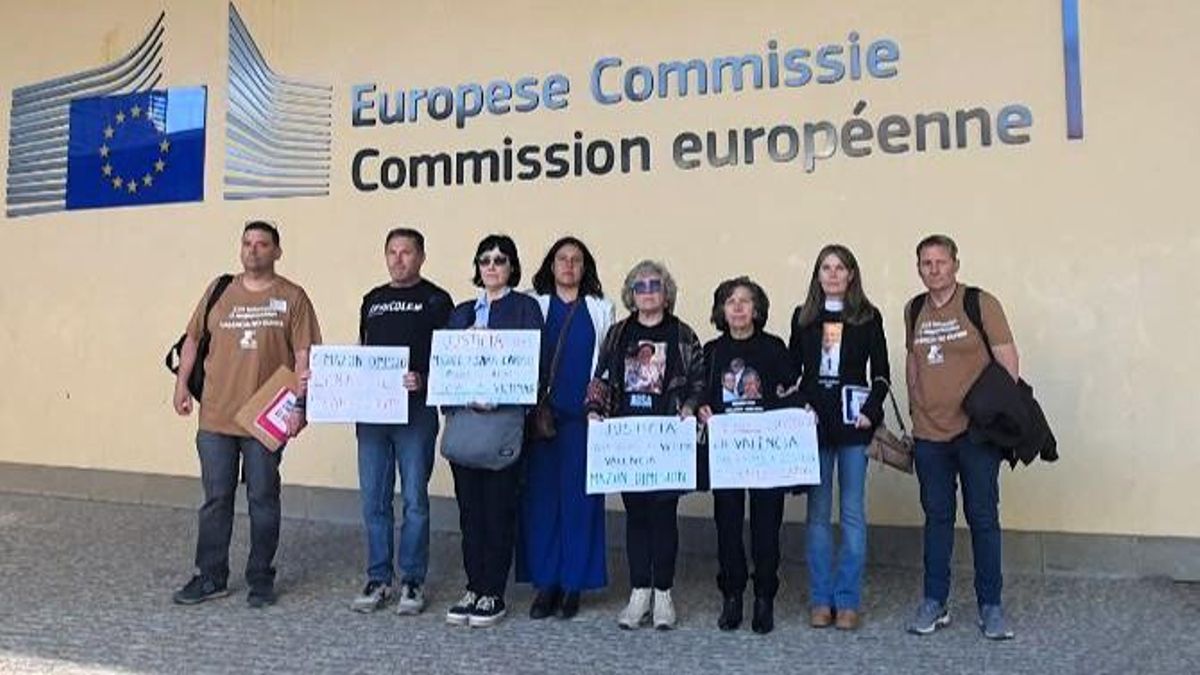 Las víctimas de la DANA, durante su visita a las instituciones europeas en Bruselas.